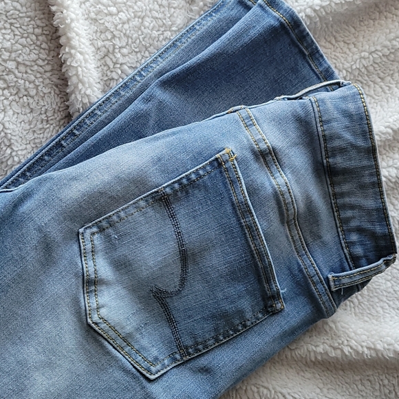 Jeans - Picture 3 of 3